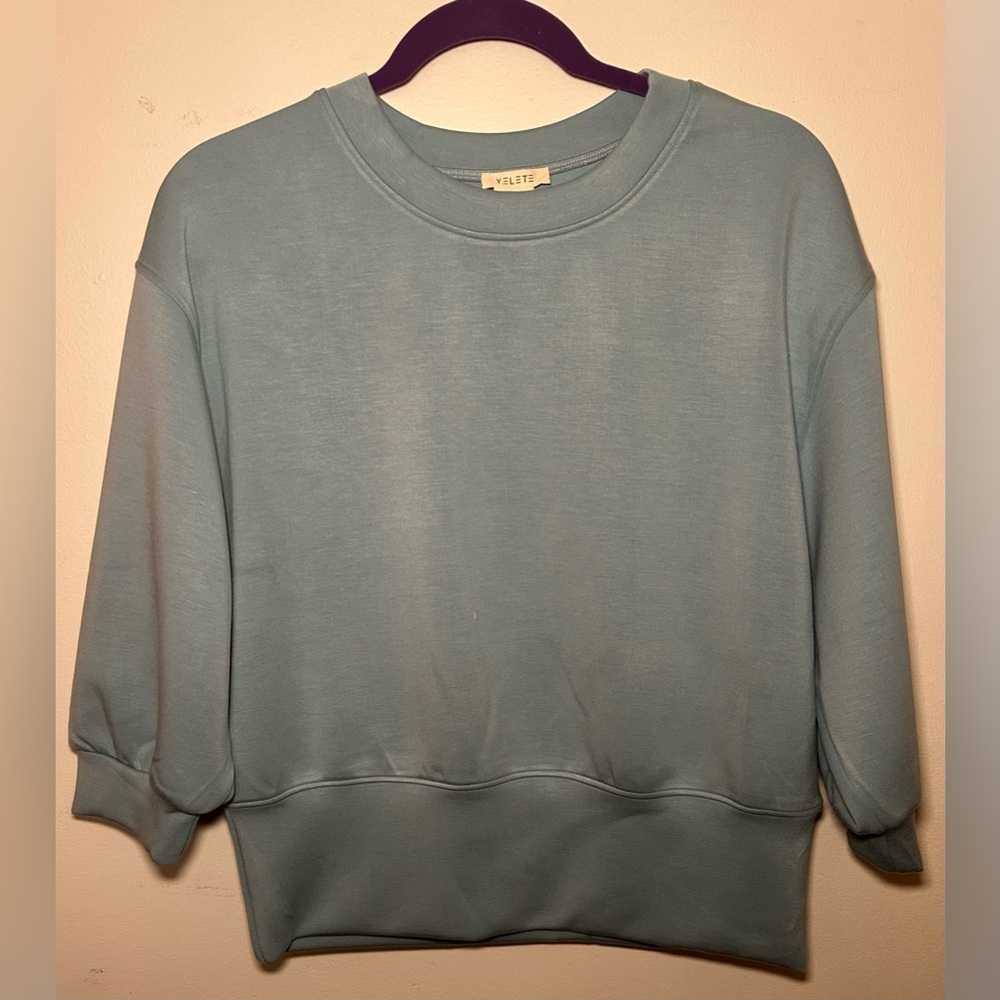 Yelete Light Blue Sweatshirt